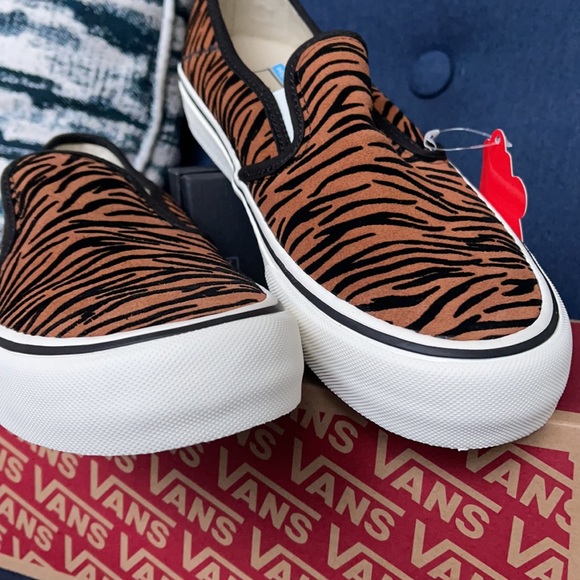 Vans Slip-On Sf Animal Stripes Black Marshmallow WMNS - Picture 10 of 16